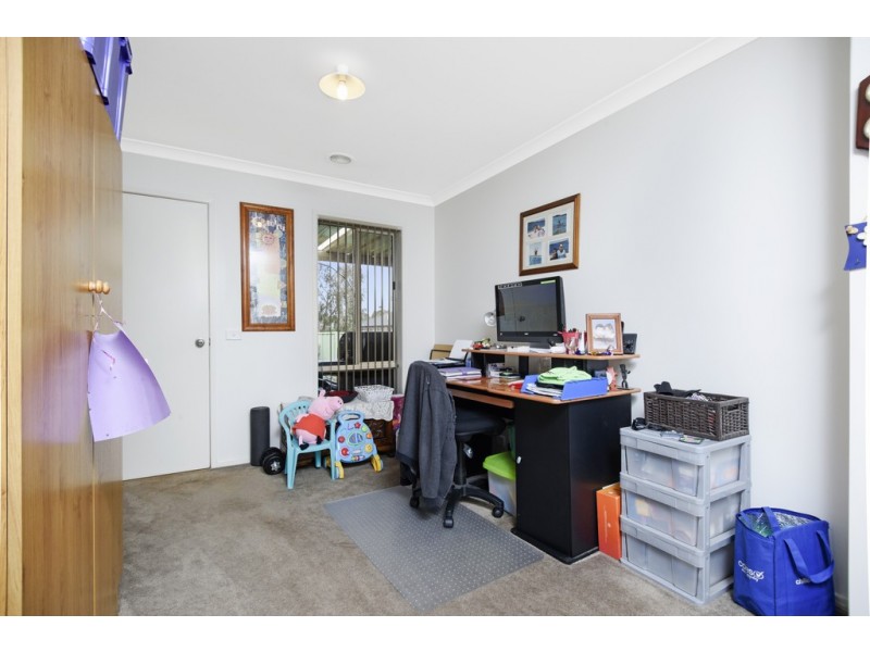 84 Waterford Drive, Miners Rest VIC 3352