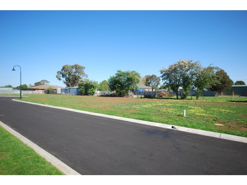 5 (Lot 2) United Court, Miners Rest VIC 3352