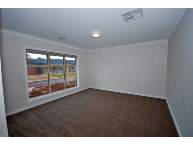 3 United Court, Miners Rest VIC 3352