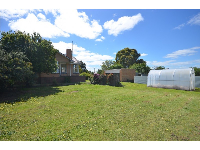 74 High St, Lismore VIC 3324