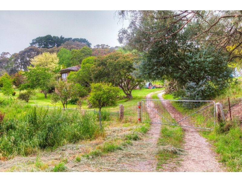 2214 Midland Highway, Springmount VIC 3364