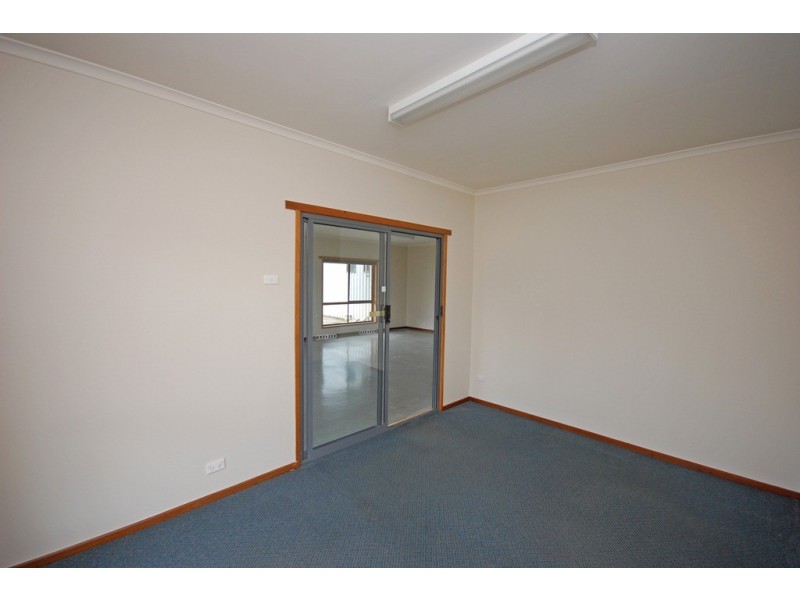 1/16 Wiltshire Lane, Delacombe VIC 3356