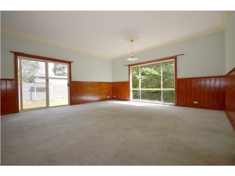 10 Young Street, Golden Point VIC 3350