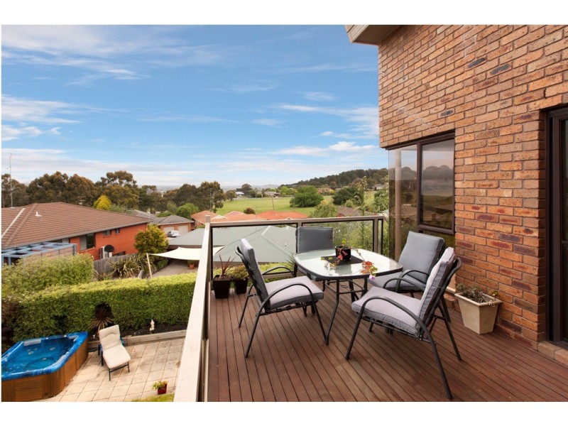 116 Duggan Street, Black Hill VIC 3350