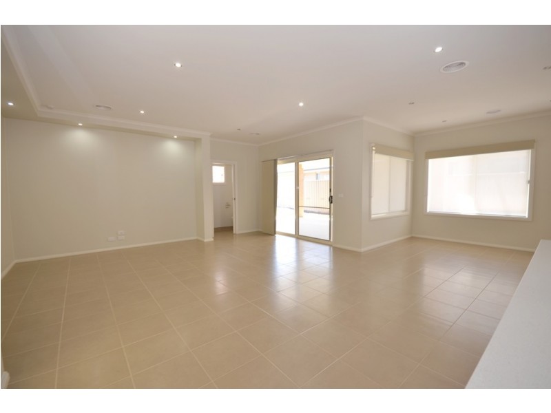 31 Canopy Avenue, Alfredton VIC 3350