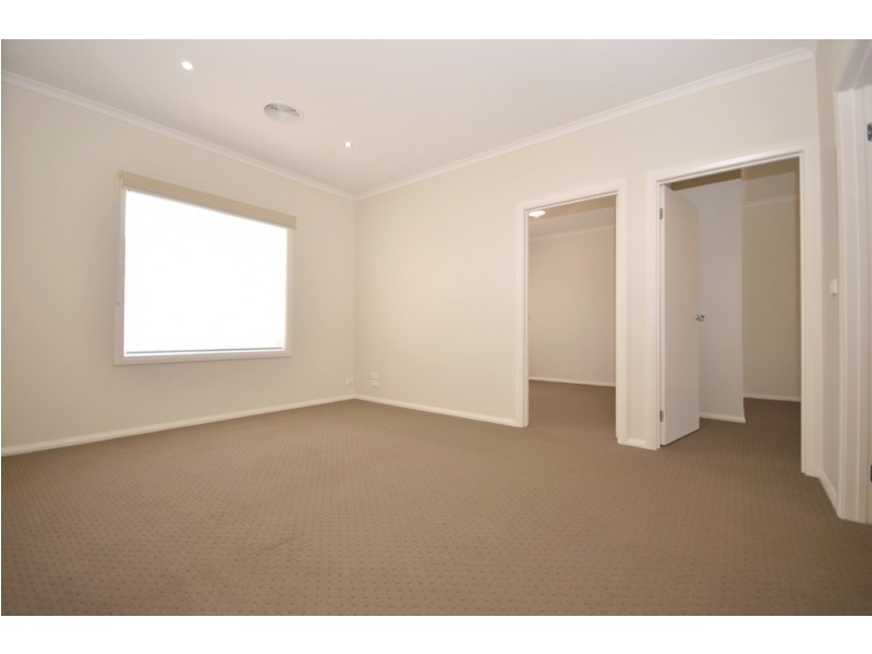 31 Canopy Avenue, Alfredton VIC 3350