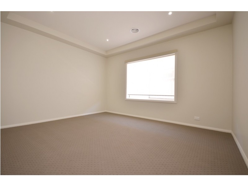 31 Canopy Avenue, Alfredton VIC 3350