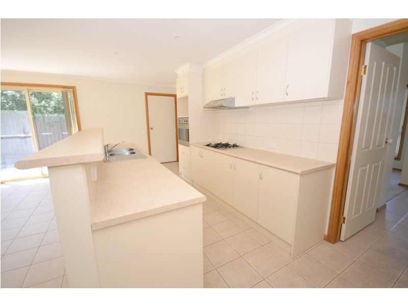 2 Mayfair Court, Mount Helen VIC 3350