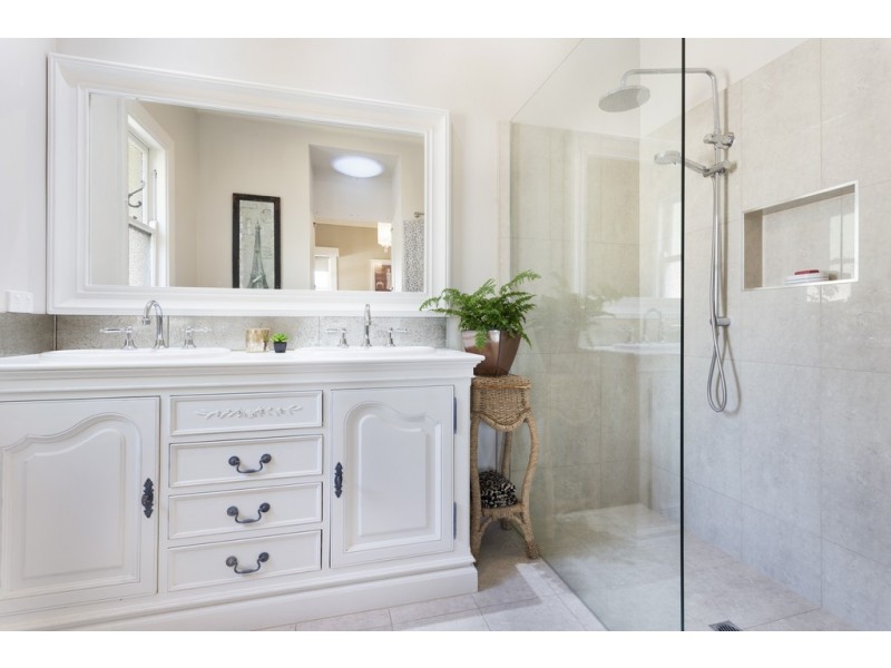 231 Scott Parade, Brown Hill VIC 3350