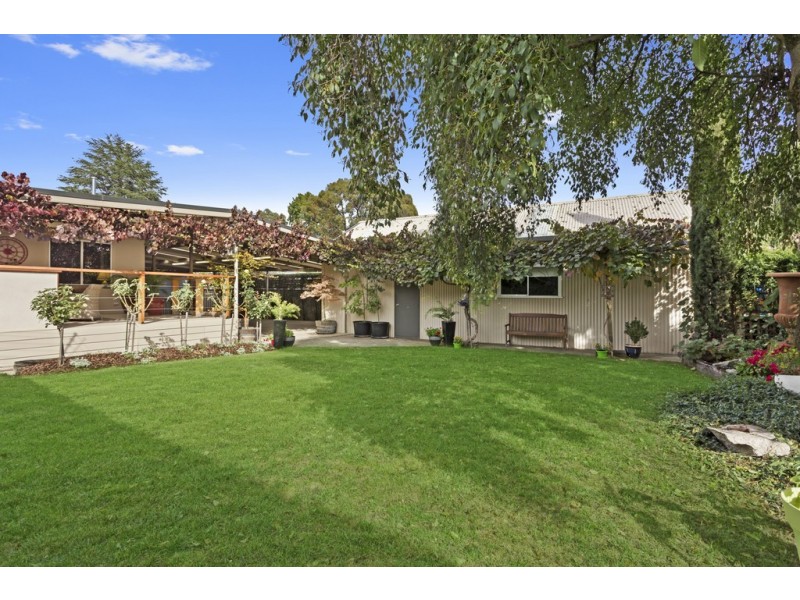 231 Scott Parade, Brown Hill VIC 3350