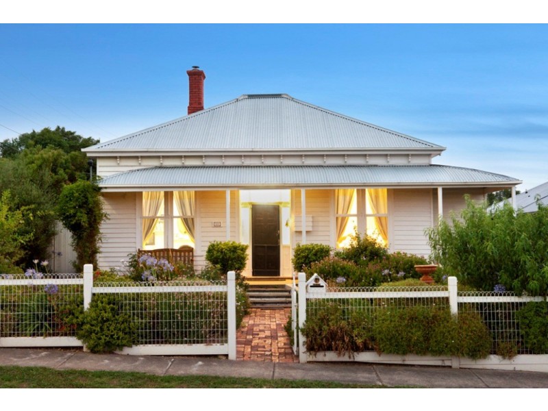 101 Gregory Street, Soldiers Hill VIC 3350