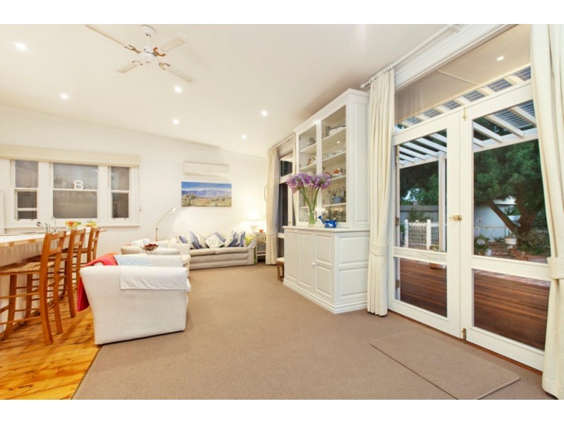 101 Gregory Street, Soldiers Hill VIC 3350