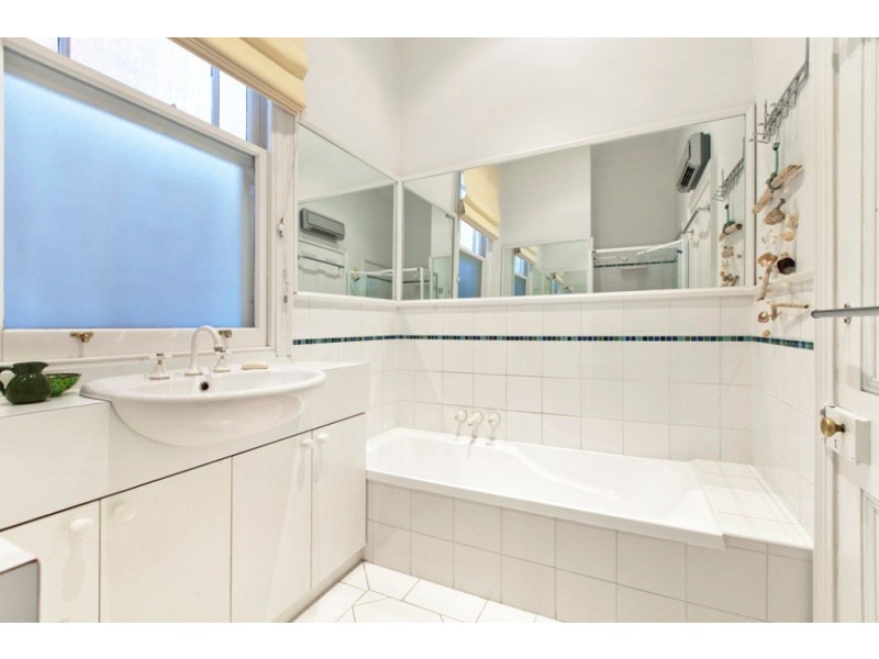 101 Gregory Street, Soldiers Hill VIC 3350