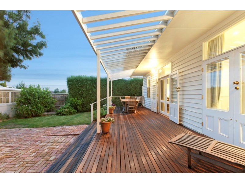 101 Gregory Street, Soldiers Hill VIC 3350