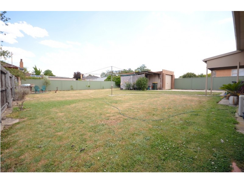 1107 Grevillea Road, Wendouree VIC 3355