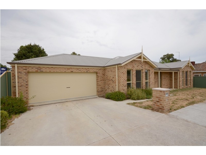 2a Dallas Avenue, Mount Clear VIC 3350