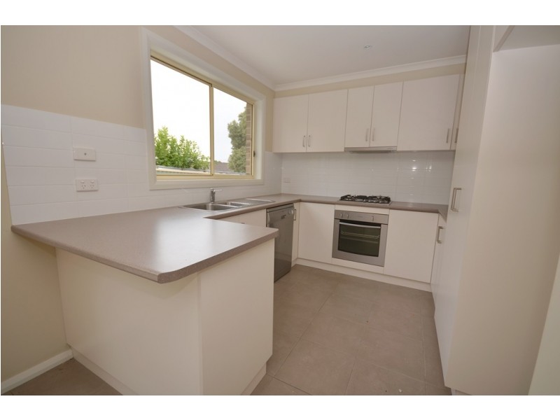 2a Dallas Avenue, Mount Clear VIC 3350