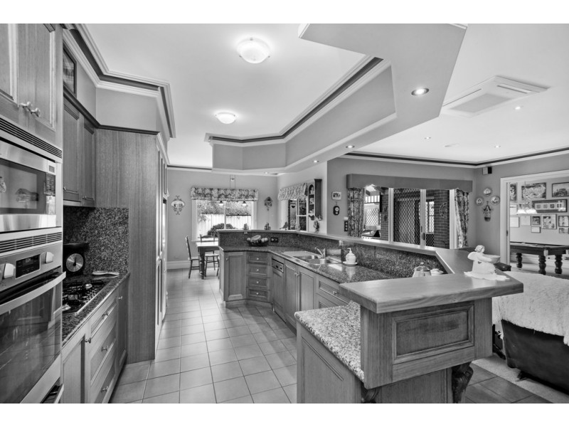 8 Ashbourne Court, Alfredton VIC 3350