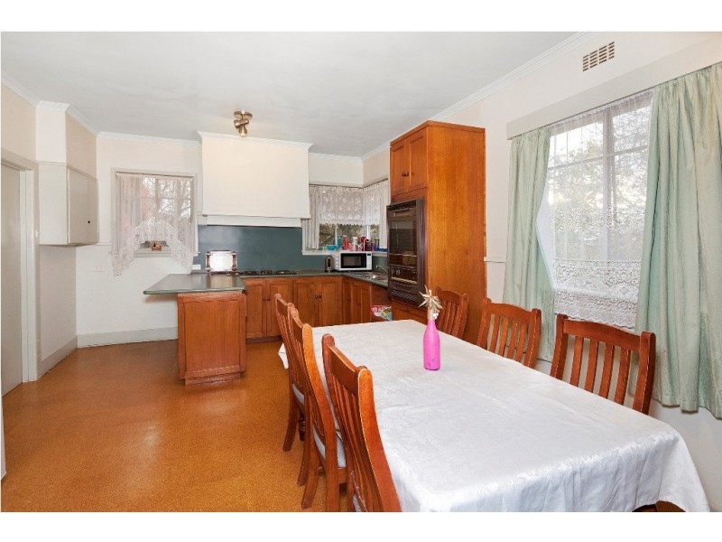 2A Princes Street South, Ballarat East VIC 3350