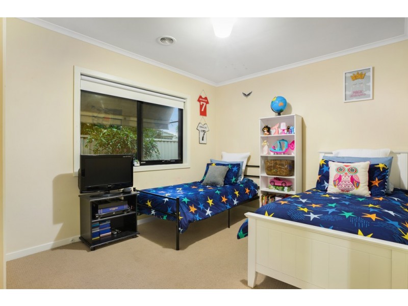 24 Canadian Crescent, Canadian VIC 3350