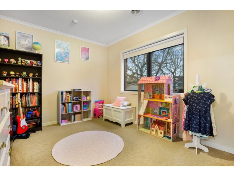 24 Canadian Crescent, Canadian VIC 3350