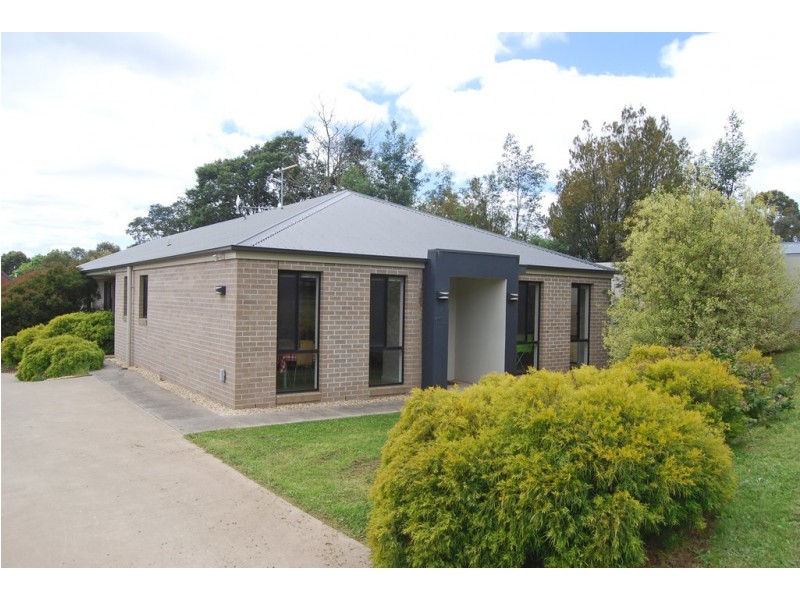 21 Mahers Road, Warrenheip VIC 3352