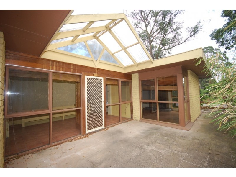 214 Eddy Avenue, Mount Helen VIC 3350