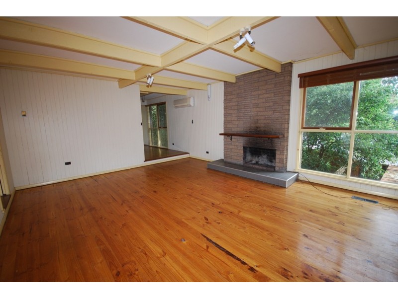 214 Eddy Avenue, Mount Helen VIC 3350