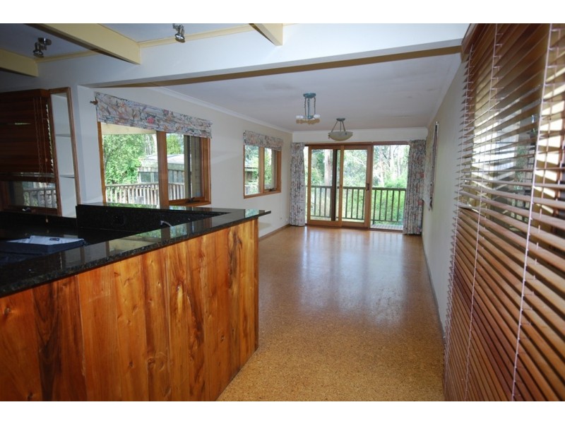 214 Eddy Avenue, Mount Helen VIC 3350