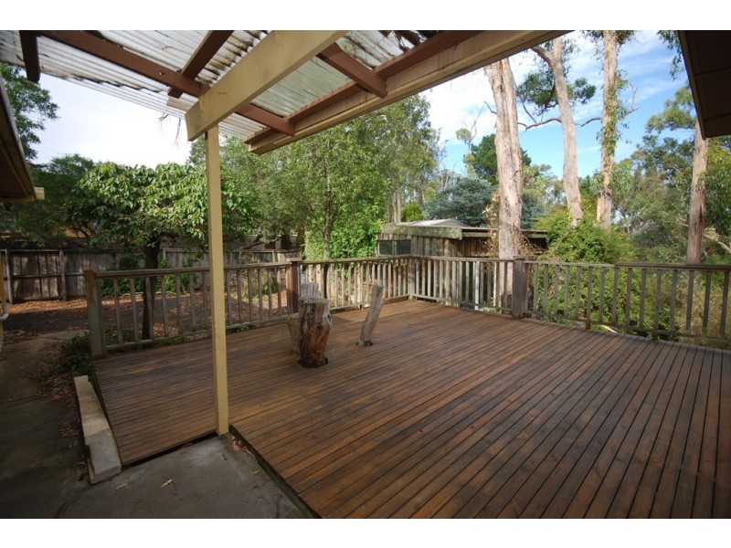 214 Eddy Avenue, Mount Helen VIC 3350