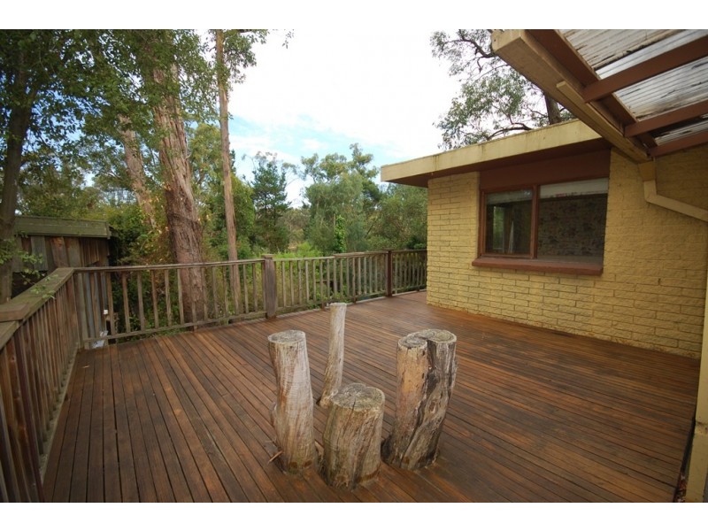 214 Eddy Avenue, Mount Helen VIC 3350