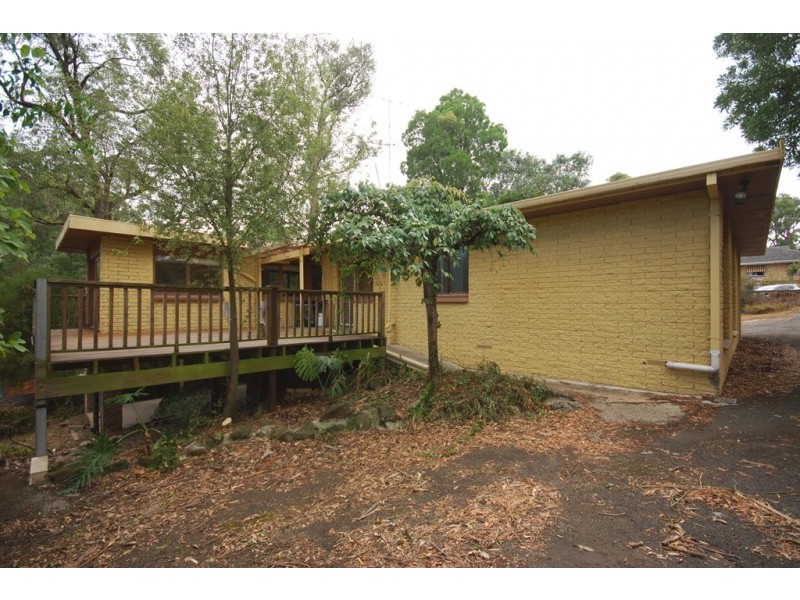 214 Eddy Avenue, Mount Helen VIC 3350