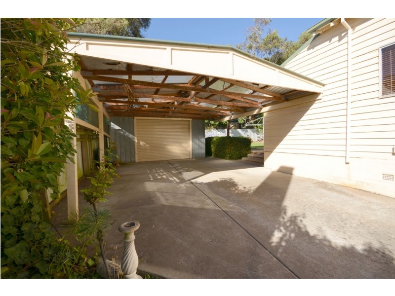 109 Cobden Street, Mount Pleasant VIC 3350