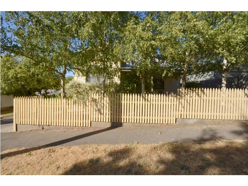 109 Cobden Street, Mount Pleasant VIC 3350