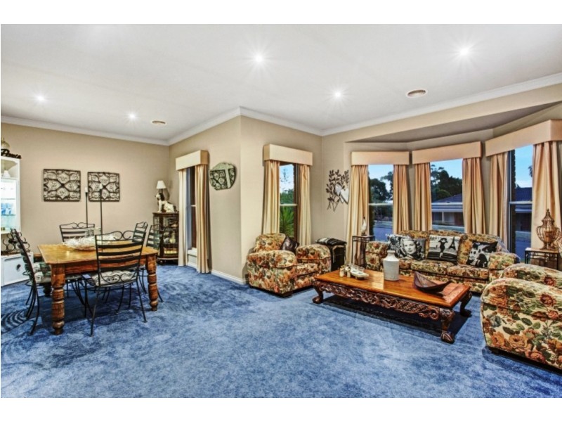 2 Canadian Springs Drive, Canadian VIC 3350