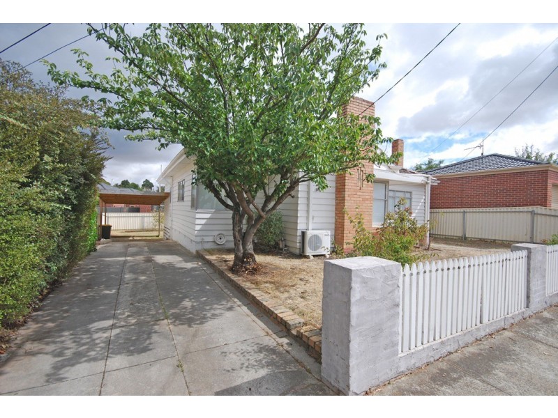 515 Peel Street North, Black Hill VIC 3350