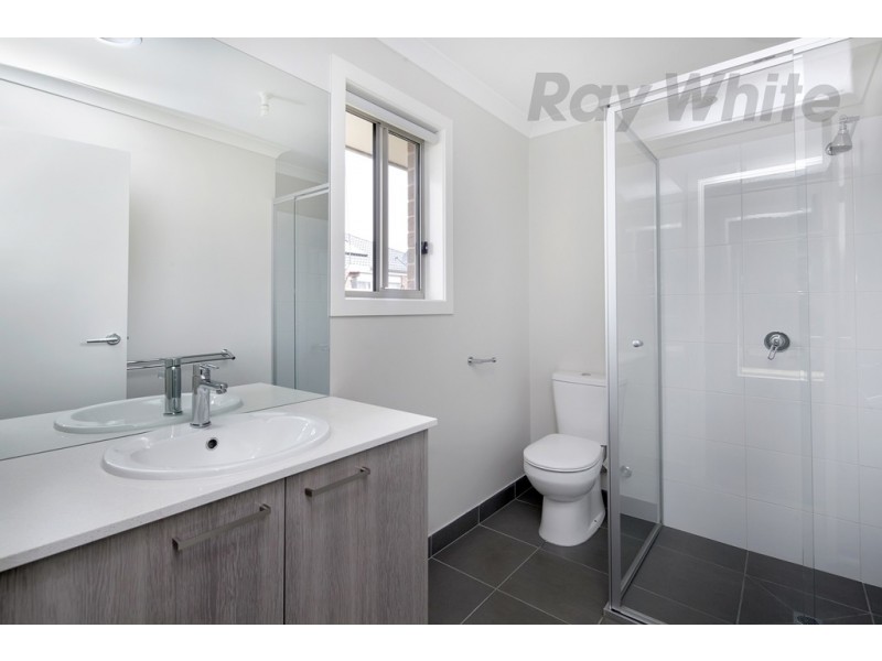 5 Jessica Way, Delacombe VIC 3356