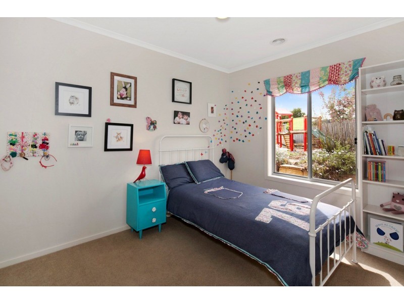 5 Catherine Court, Brown Hill VIC 3350