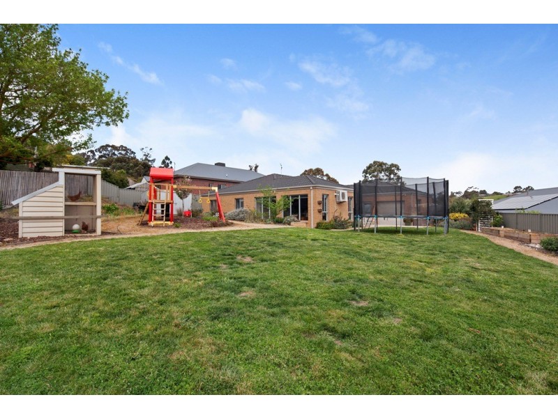 5 Catherine Court, Brown Hill VIC 3350