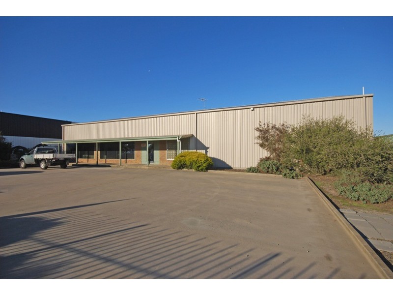 121 Learmonth Street, Alfredton VIC 3350