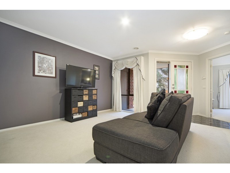 9 Bogong Avenue, Invermay Park VIC 3350
