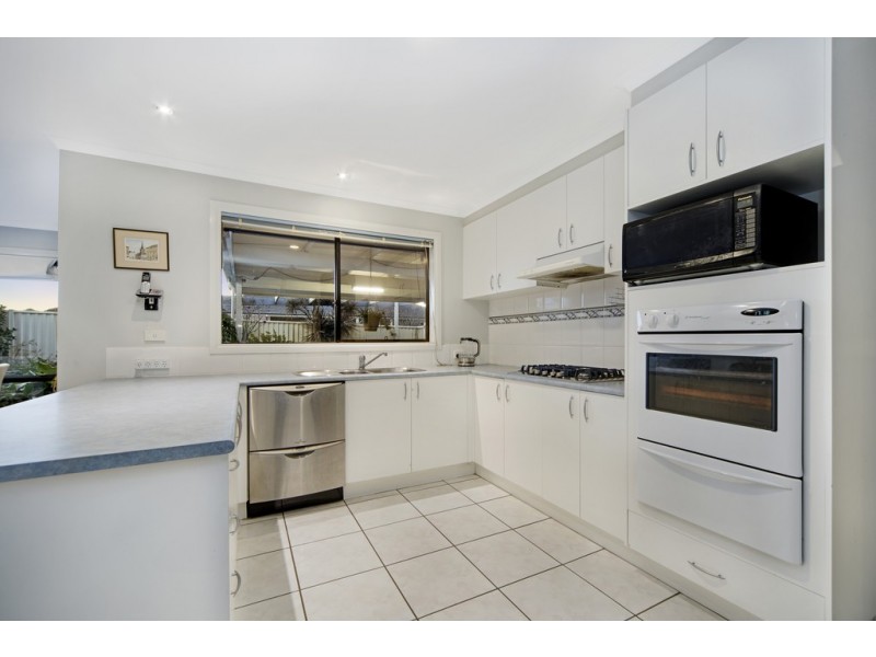 9 Bogong Avenue, Invermay Park VIC 3350