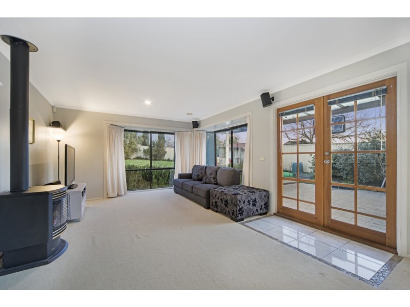 9 Bogong Avenue, Invermay Park VIC 3350