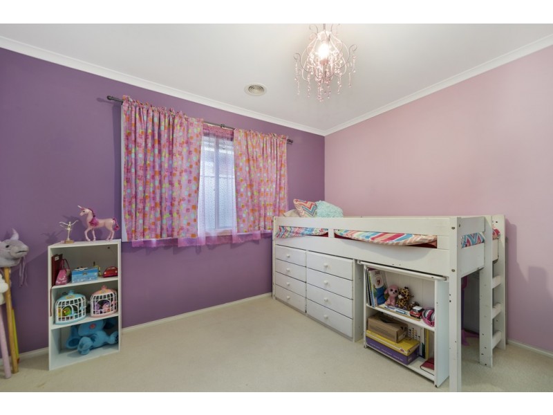 9 Bogong Avenue, Invermay Park VIC 3350