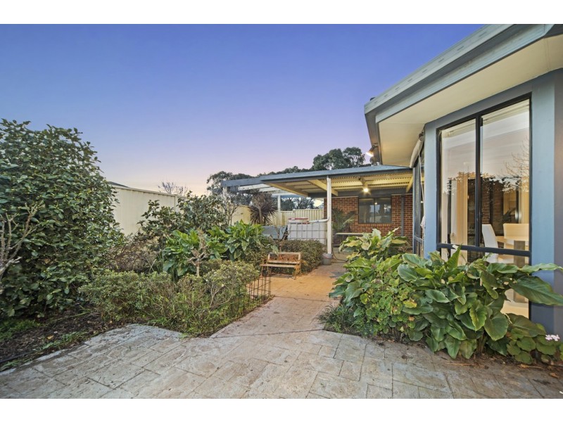 9 Bogong Avenue, Invermay Park VIC 3350