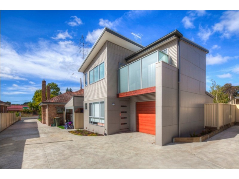 2/430 Main Road, Golden Point VIC 3350