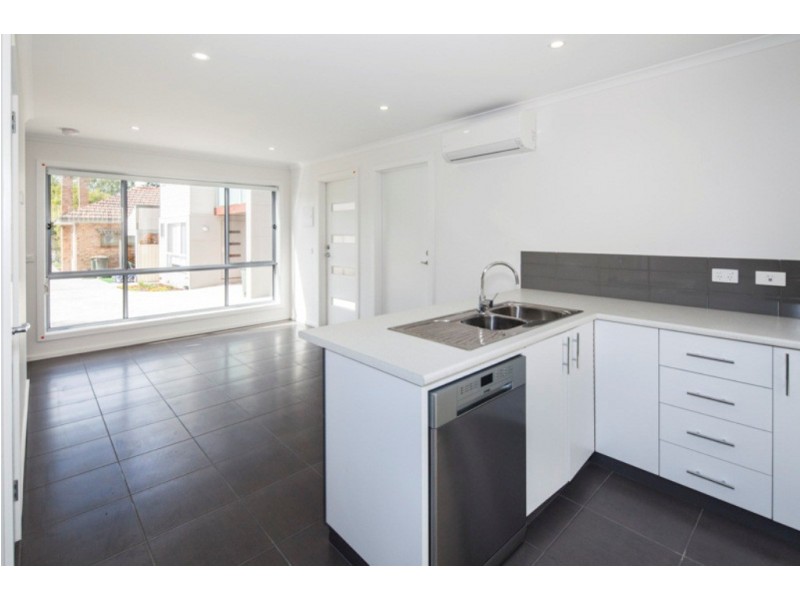 2/430 Main Road, Golden Point VIC 3350