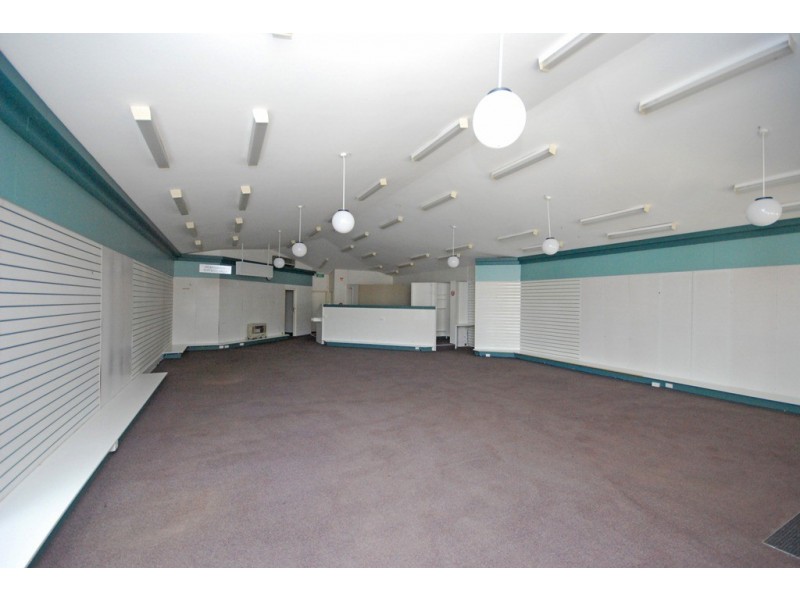 56 Albert St, Creswick VIC 3363