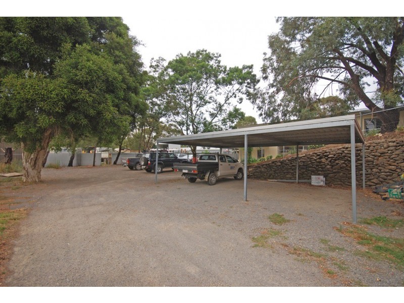 56 Albert St, Creswick VIC 3363