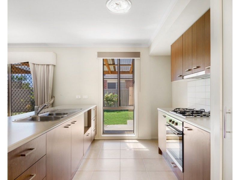 10 Deakin Drive, Delacombe VIC 3356